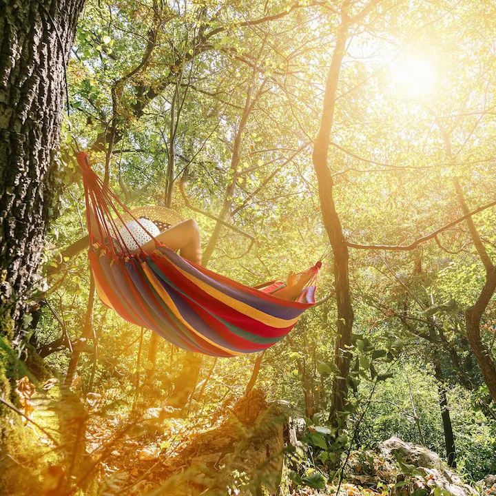 1+1 GRATIS Hamac Suspendat Cu Bara de Lemn, 80×200 cm pentru Grădină, Terasă și Camping Rezistență 150 kg, Confort Maxim - imagine 7